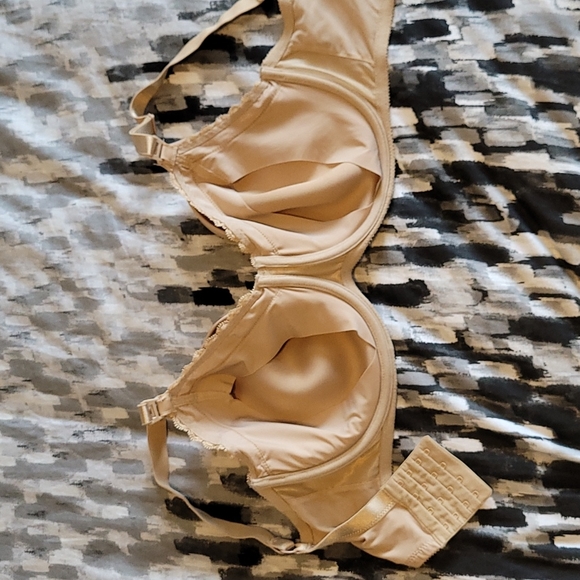 Chantelle Merci nursing bra - Picture 4 of 4